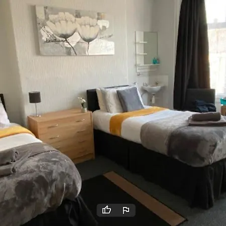 Oyo Tudor - 2* Redcar