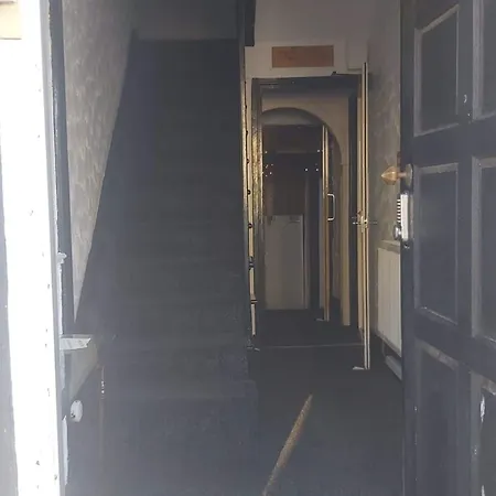 Oyo Tudor - Hotel 2*